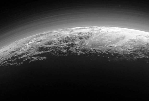 Она облетает Солнце по 40000 лет и большую часть времени остается незаметной, поэтому неудивительно, что ее вообще увидели
